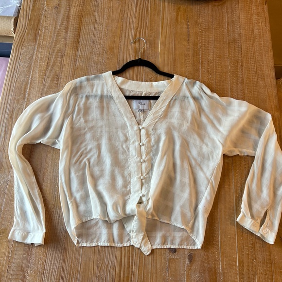 Rails - Tie Front White Button up blouse - Picture 9 of 9